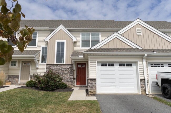 property at 7 Howard Dr
