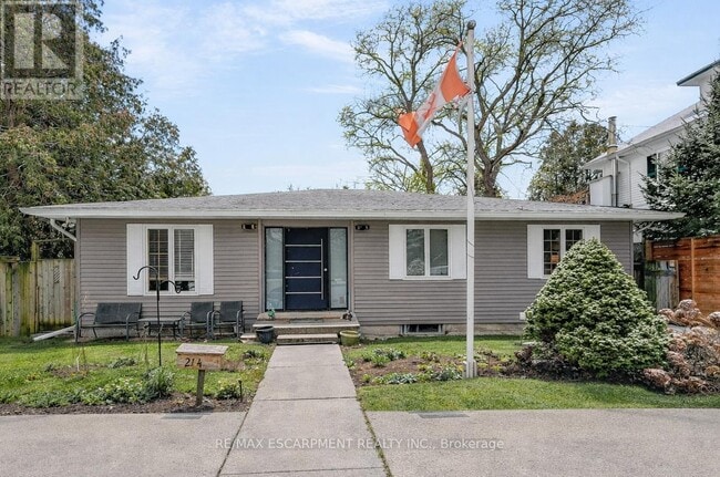 property at 214 Main St E