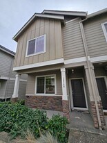 15740 NW Snowbush Ln in Portland, OR - Building Photo