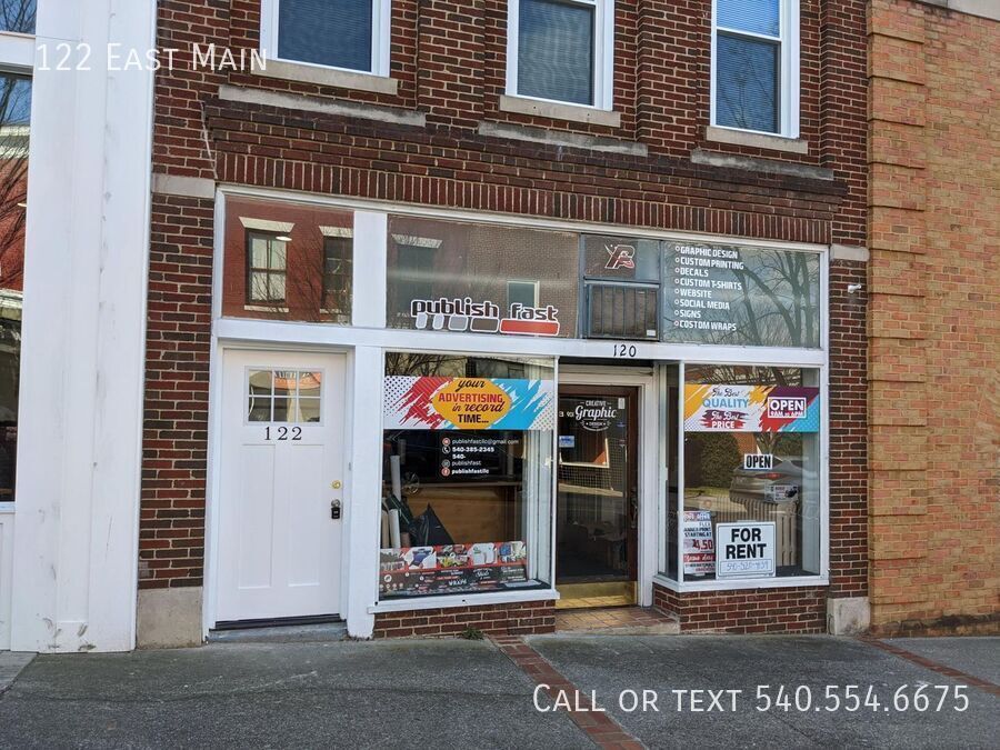 122 E Main St in Salem, VA - Building Photo