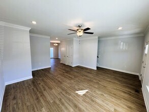 1079 Bluemoon Dr in Harrisonburg, VA - Building Photo - Building Photo