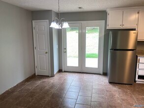 208 Shadowbrook Ln NE in Huntsville, AL - Building Photo - Building Photo