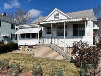 37 North Ave in Norwood, MA - Building Photo