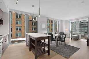 400 Army Navy Dr, Unit SI ID1043383P in Arlington, VA - Building Photo