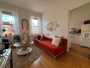19 Irving St, Unit 8 in Boston, MA - Building Photo - Building Photo