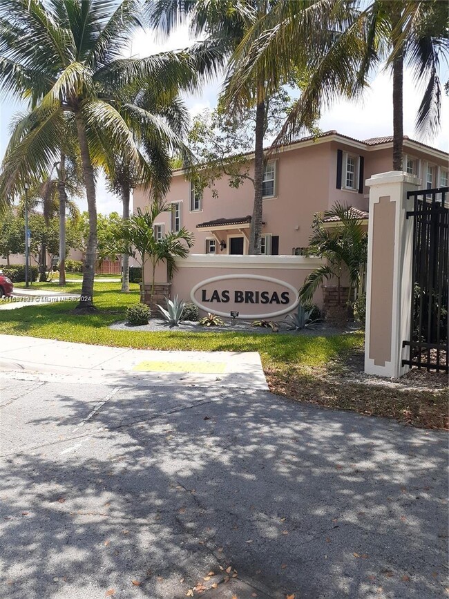 property at 266 Las Brisas Cir