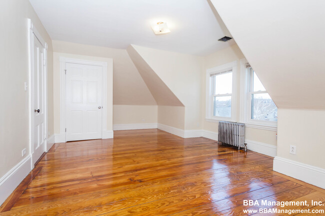 39 Falkland St, Unit 2 in Boston, MA - Building Photo - Building Photo