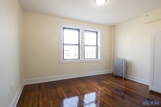 393 Main St in East Orange, NJ - Building Photo - Building Photo