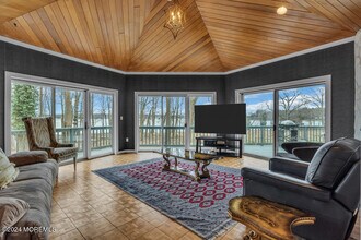 180 Hartshorne Rd in Rumson, NJ - Building Photo - Building Photo