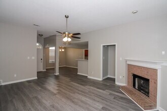 9996 Houston Birch Dr in Memphis, TN - Foto de edificio - Building Photo