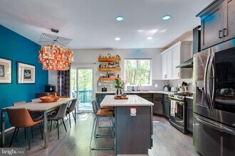 45719 Paddington Station Terrace in Sterling, VA - Building Photo - Building Photo