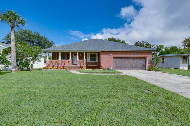 523 8th Ave N in Jacksonville Beach, FL - Building Photo - Building Photo