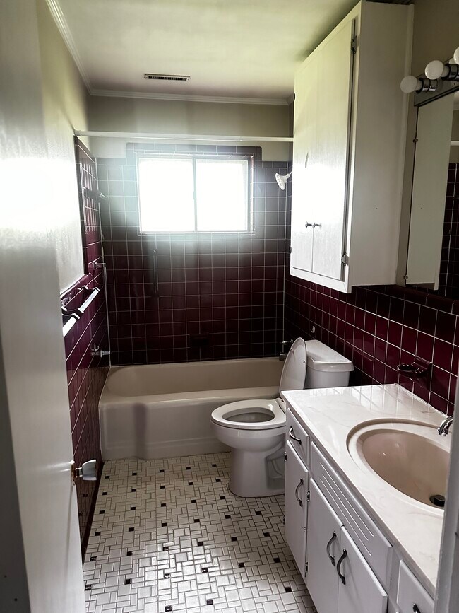 318 Vance St Rentals in Columbus, MS