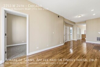 2253 W 24th St in Chicago, IL - Building Photo - Building Photo
