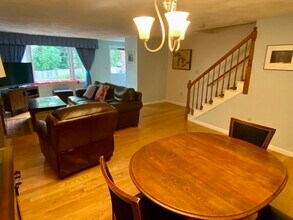 224 Park St in Stoneham, MA - Foto de edificio - Building Photo