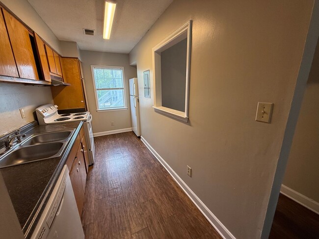 property at 2504 Avent Ferry Rd