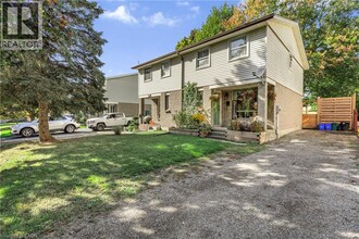 117 Graystone Crescent in Welland, ON - Building Photo - Building Photo