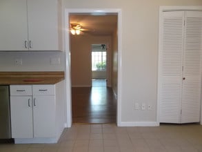 38 Benedict St, Unit 1 in Norwalk, CT - Building Photo - Building Photo