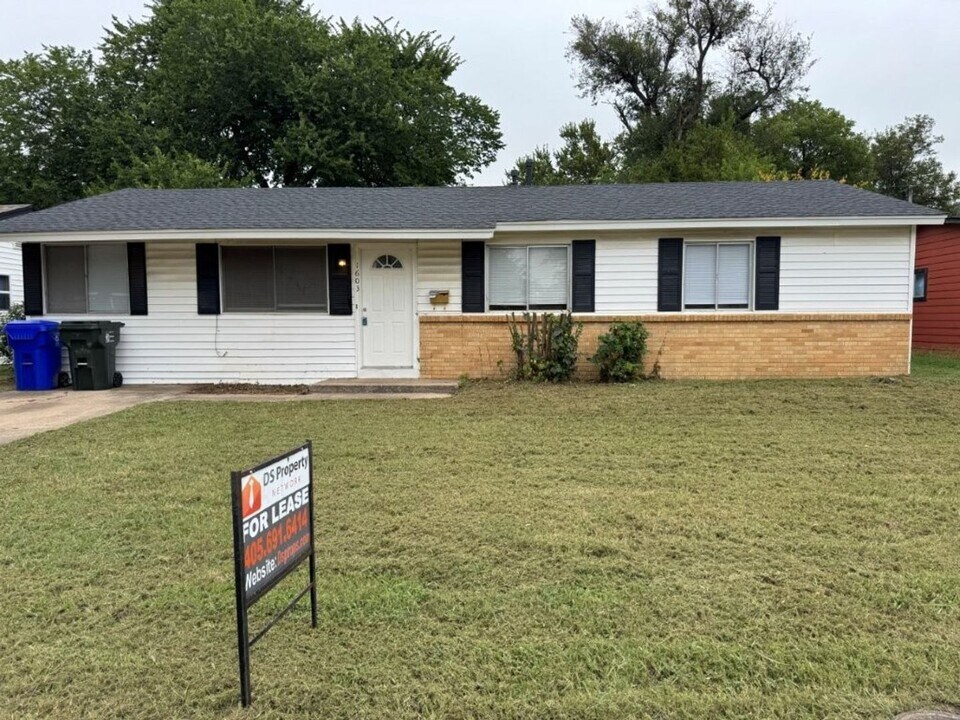 1603 Iowa St in Norman, OK - Building Photo
