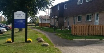 Craddock Villas in Haldimand, ON - Building Photo