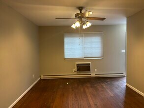 5470 Dunmore Dr in Dayton, OH - Building Photo - Building Photo