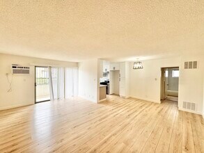 10208 Regent St in Los Angeles, CA - Building Photo - Building Photo