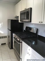 80 St Paul St, Unit 5 in Brookline, MA - Building Photo