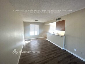 3844 W Acapulco Ln in Phoenix, AZ - Foto de edificio - Building Photo