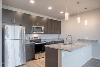 Sugar Creek Commons Apartments in Verona, WI - Building Photo - Interior Photo