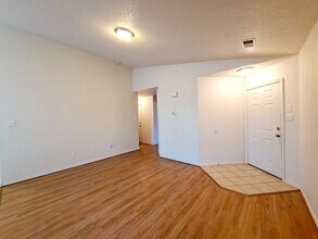 930 Desert Senna Ave SW in Los Lunas, NM - Building Photo - Building Photo