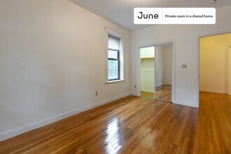 Room in Shared 4 bed/2 bath home in Boston, MA - Building Photo - Building Photo