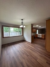 4823 Glendale Ave NE in Salem, OR - Building Photo - Building Photo