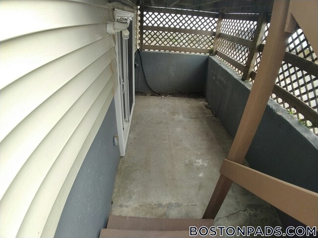 40 Fenton St, Unit 1