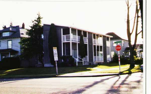 901 S Grant Ave in Tacoma, WA - Building Photo