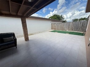 13770 SW 17th Terrace in Miami, FL - Building Photo - Building Photo