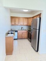 186 Norwich I, Unit 186 in West Palm Beach, FL - Building Photo