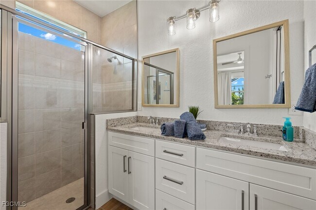154 SE 20th St