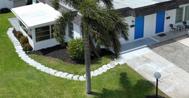 property at 16 Tangerine Ct