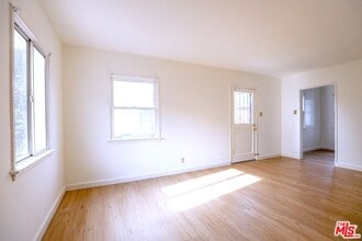 1944 Cloverfield Blvd in Santa Monica, CA - Building Photo - Building Photo