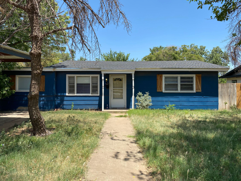 2217 47th St in Lubbock, TX - Building Photo