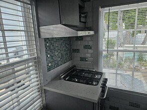 901 White St, Unit 2 in Key West, FL - Building Photo - Building Photo