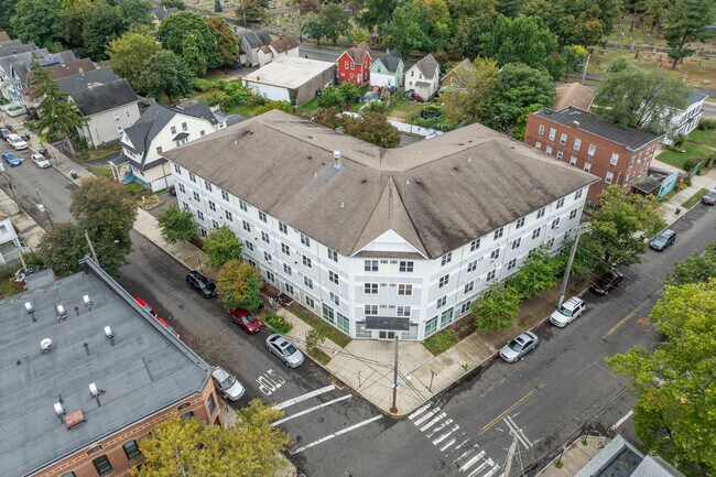 Casa Familia in New Haven, CT - Building Photo - Building Photo