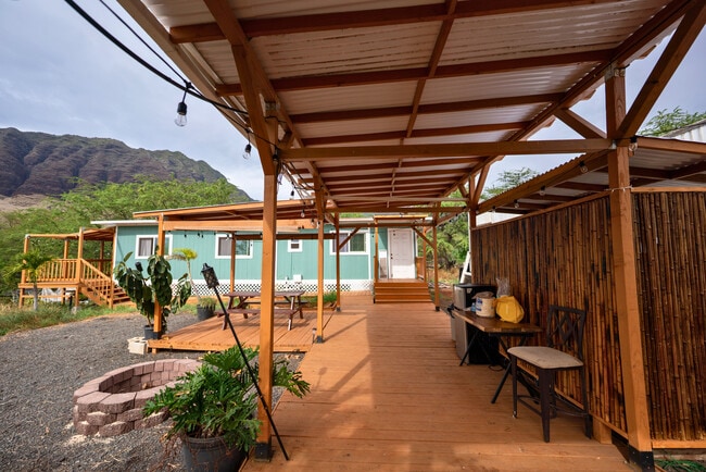 property at 85-890 Waianae Valley Rd