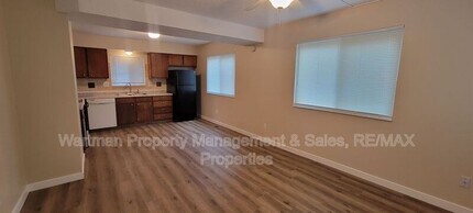 1225 N Chestnut St in Colorado Springs, CO - Building Photo - Building Photo