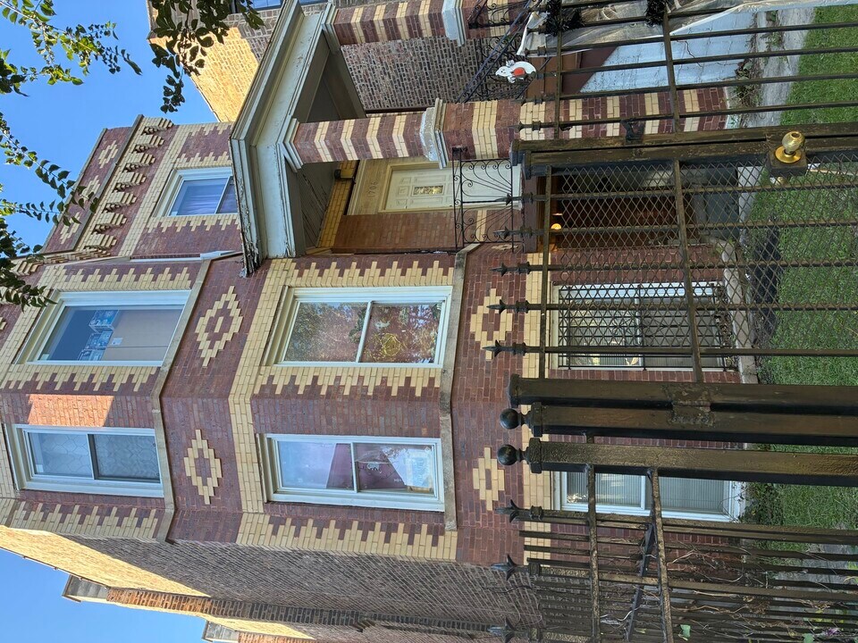 1706 N Springfield Ave in Chicago, IL - Building Photo