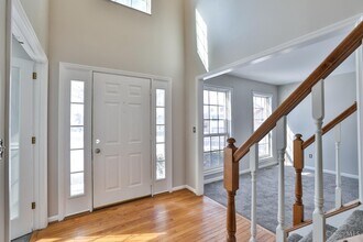 6468 Woodsong Dr in West Chester Township, OH - Building Photo - Building Photo