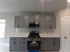 1121 Austin St in Rosenberg, TX - Building Photo - Building Photo
