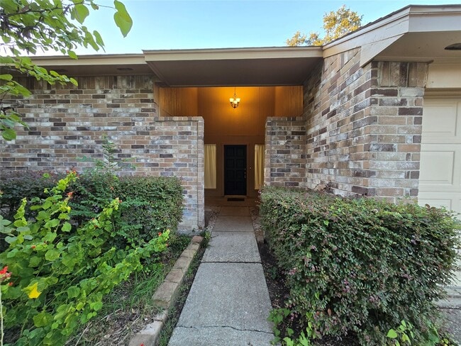4830 Diehlwood Pl