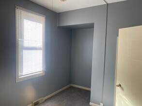 103 N 10th St in Pekin, IL - Building Photo - Building Photo