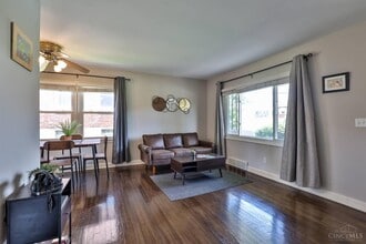 8651 Wicklow Ave in Cincinnati, OH - Building Photo - Building Photo